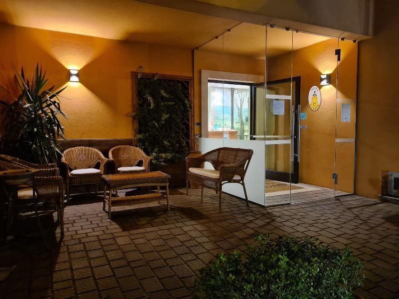 Hotel Cladan アッシジ エクステリア 写真