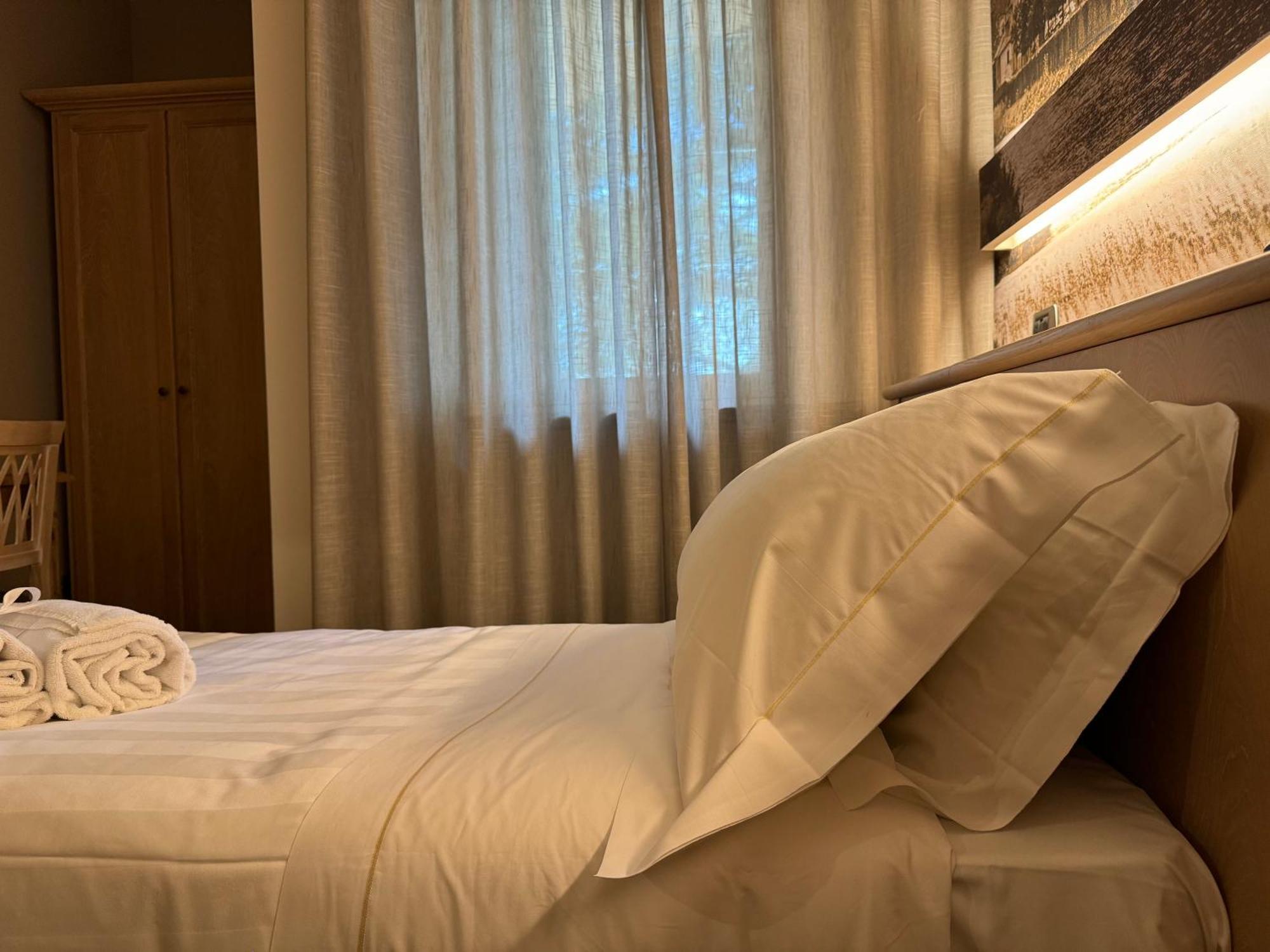 Hotel Cladan アッシジ エクステリア 写真