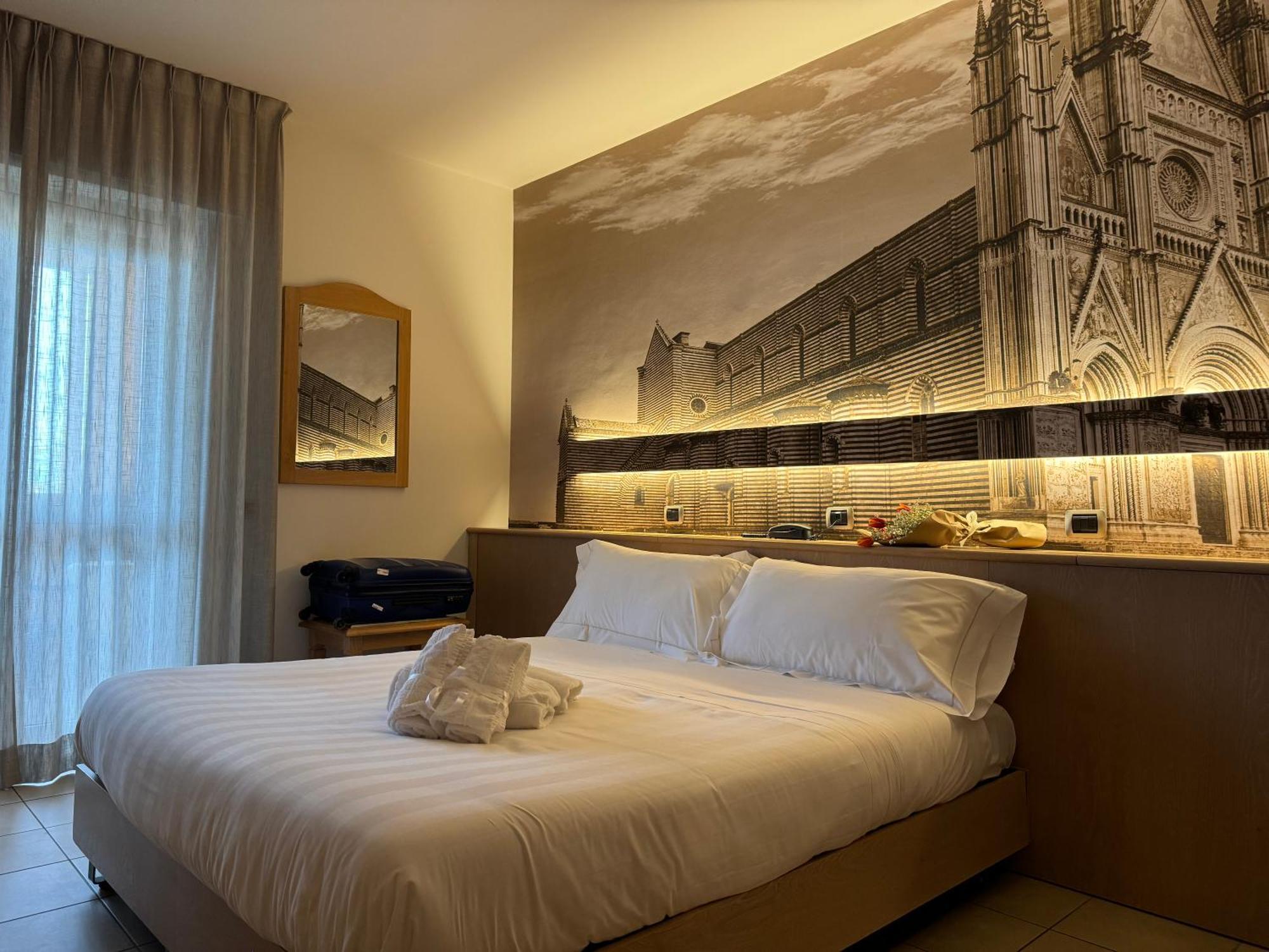 Hotel Cladan アッシジ エクステリア 写真