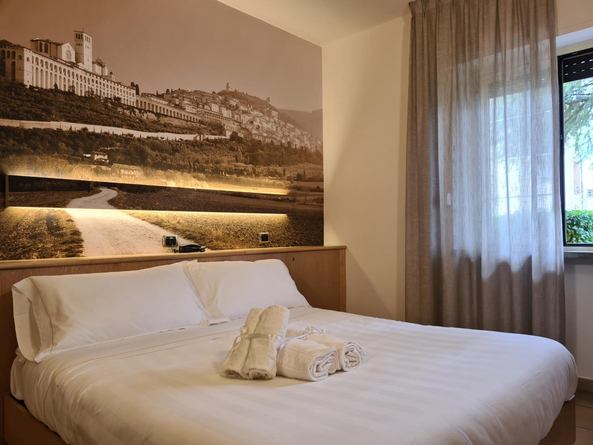 Hotel Cladan アッシジ エクステリア 写真