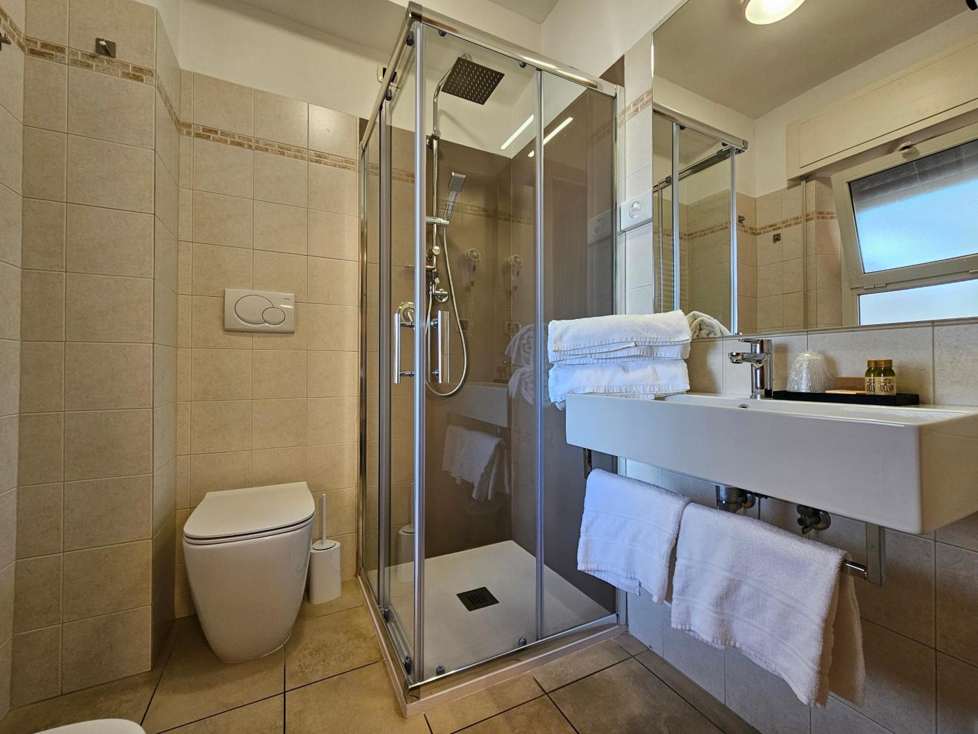 Hotel Cladan アッシジ エクステリア 写真